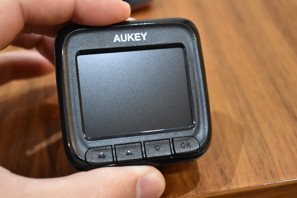 【レビュー】AUKEY ドライブレコーダー DR01 コンパクトで取付も簡単 画質も良く中々使えるやつ！ | いやまいったね！